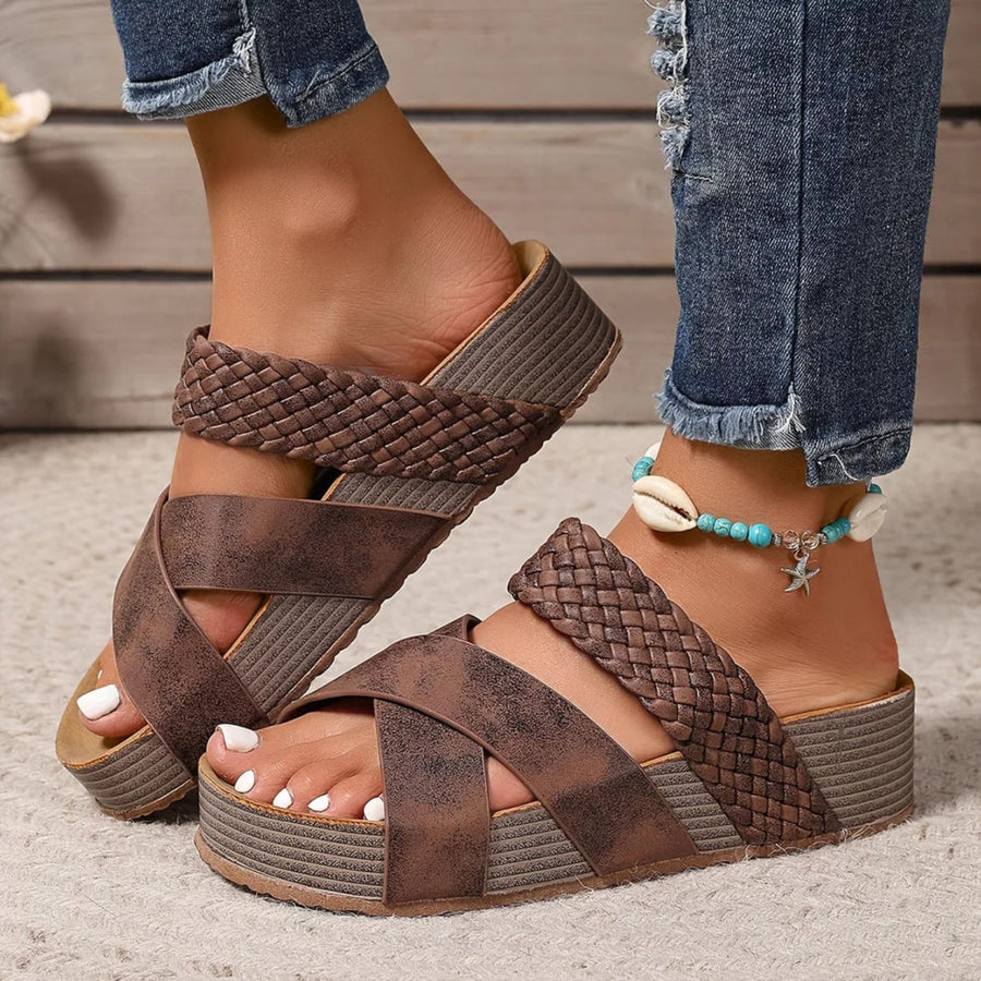 WOMEN'S ORTHOPEDIC WOVEN STRAP SUMMER SANDALS - Zarino Newstyle