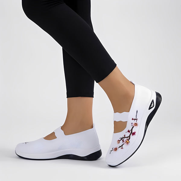 WOMEN'S SUMMER FLORAL EMBROIDERED SLIP - ON SNEAKERS - Zarino Newstyle
