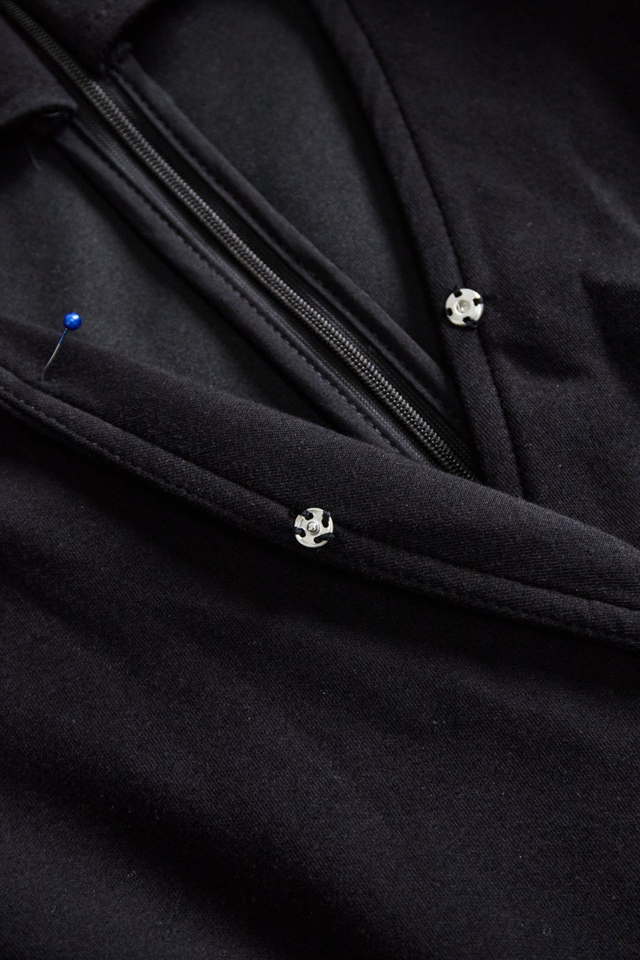 WOMEN'S WRAP - STYLE BUTTON DETAIL MIDI DRESS - Zarino Newstyle